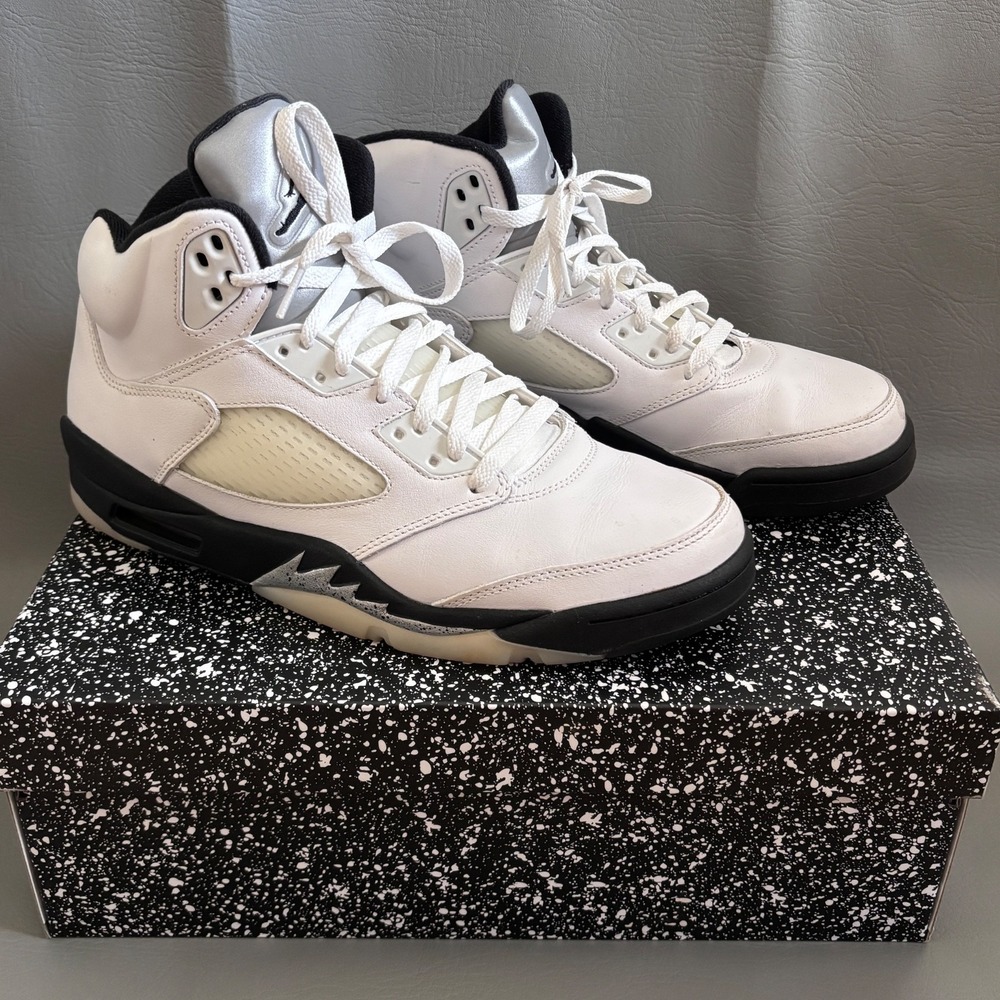 Air Jordan 5 Retro White Black Reverse Metallic Mens Size 11